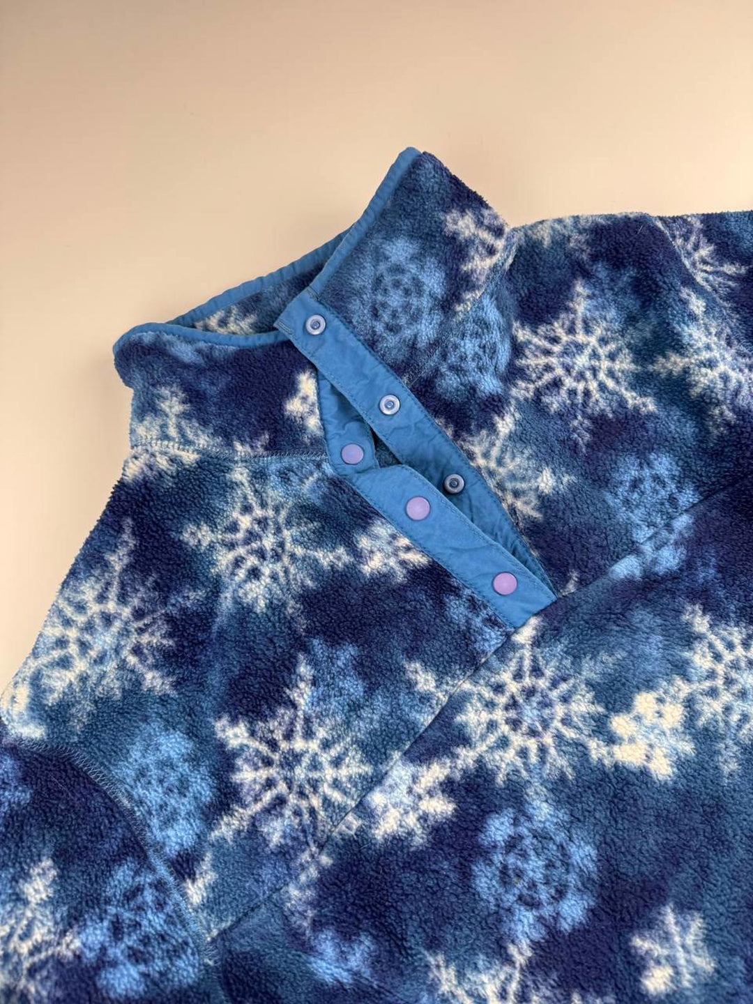 Vintage Blue Snowflake Pattern Fleece Pullover Sweatshirt