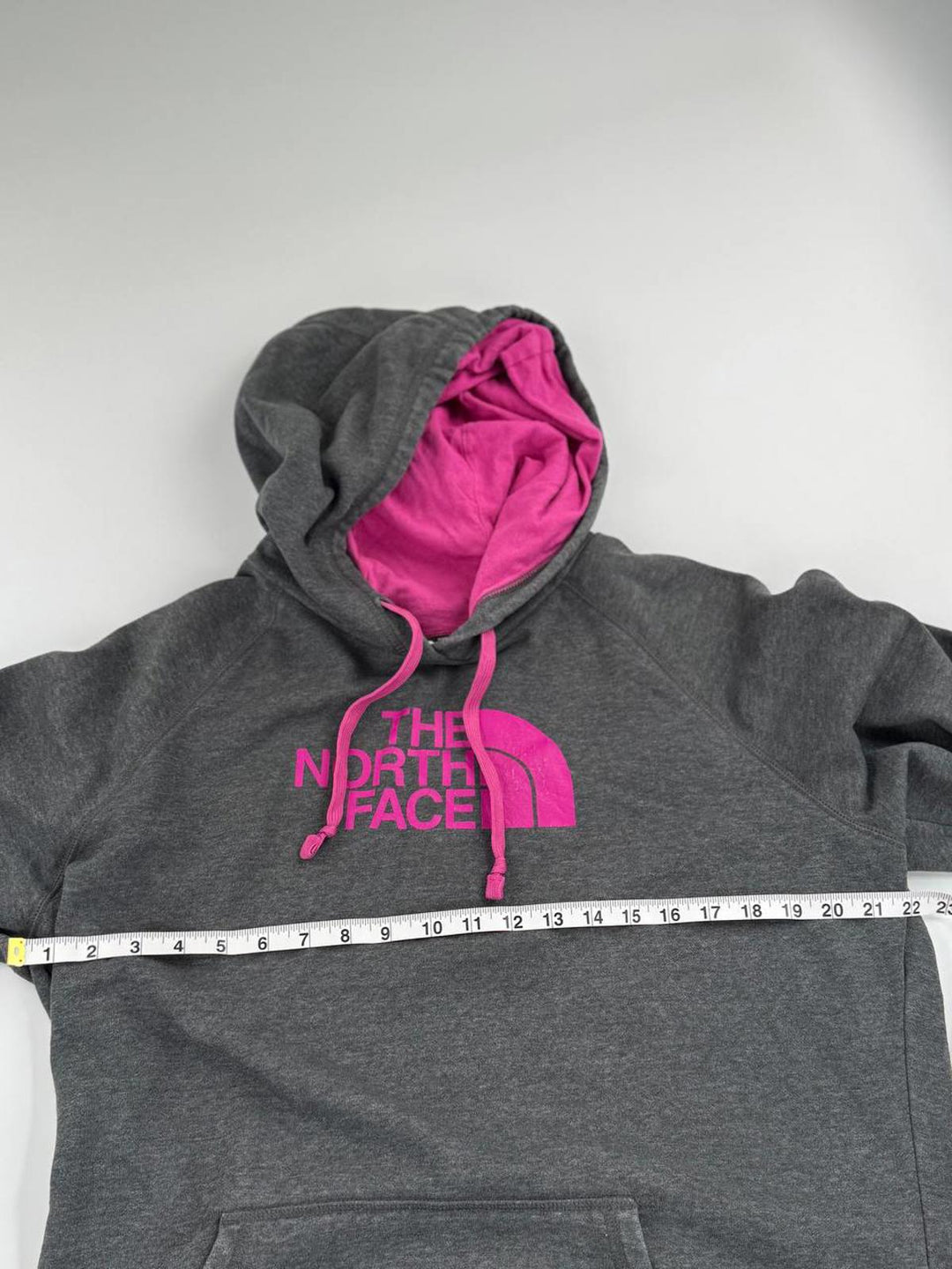 The North Face Hoodie Women's XXL Grey Pink Sweatshirt Pullover Sweater Logo