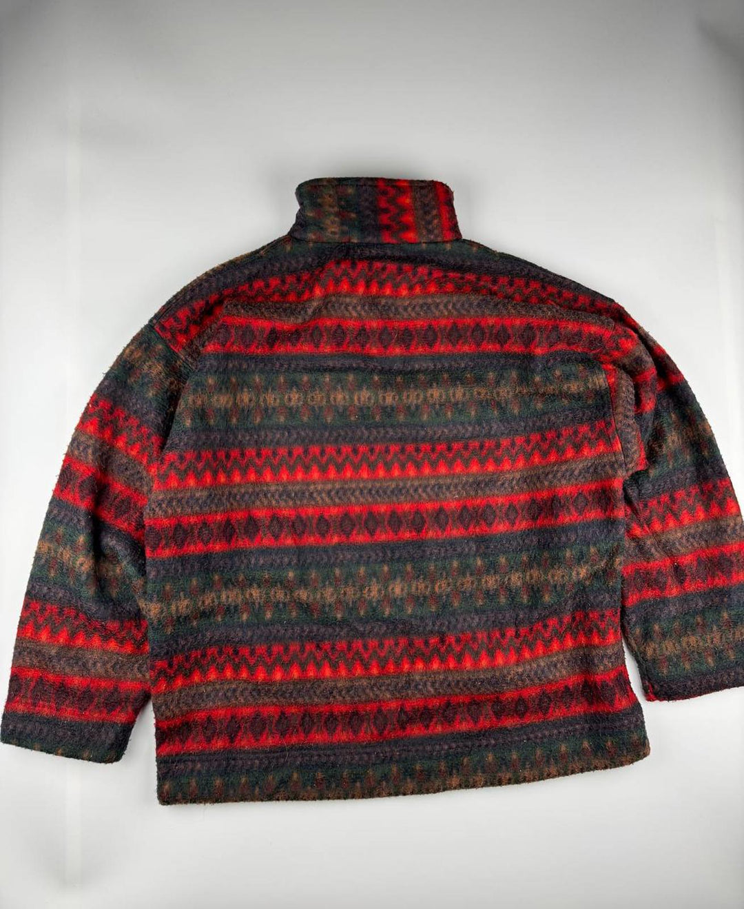 Men's Vintage Patterned Fleece Jacket with Half-Zip