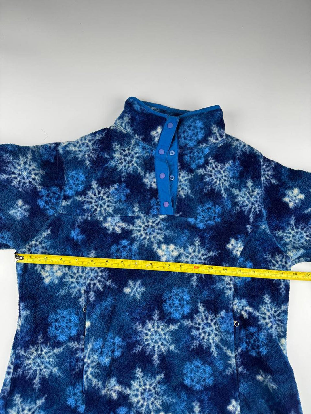 Vintage Blue Snowflake Pattern Fleece Pullover Sweatshirt