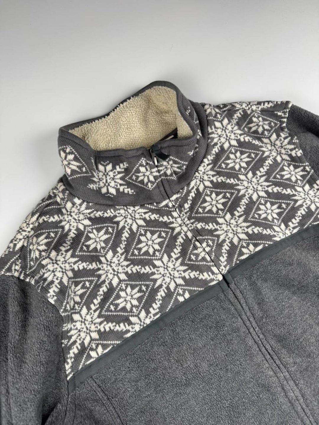 Vintage Women's Grey Fleece Jacket Patterned