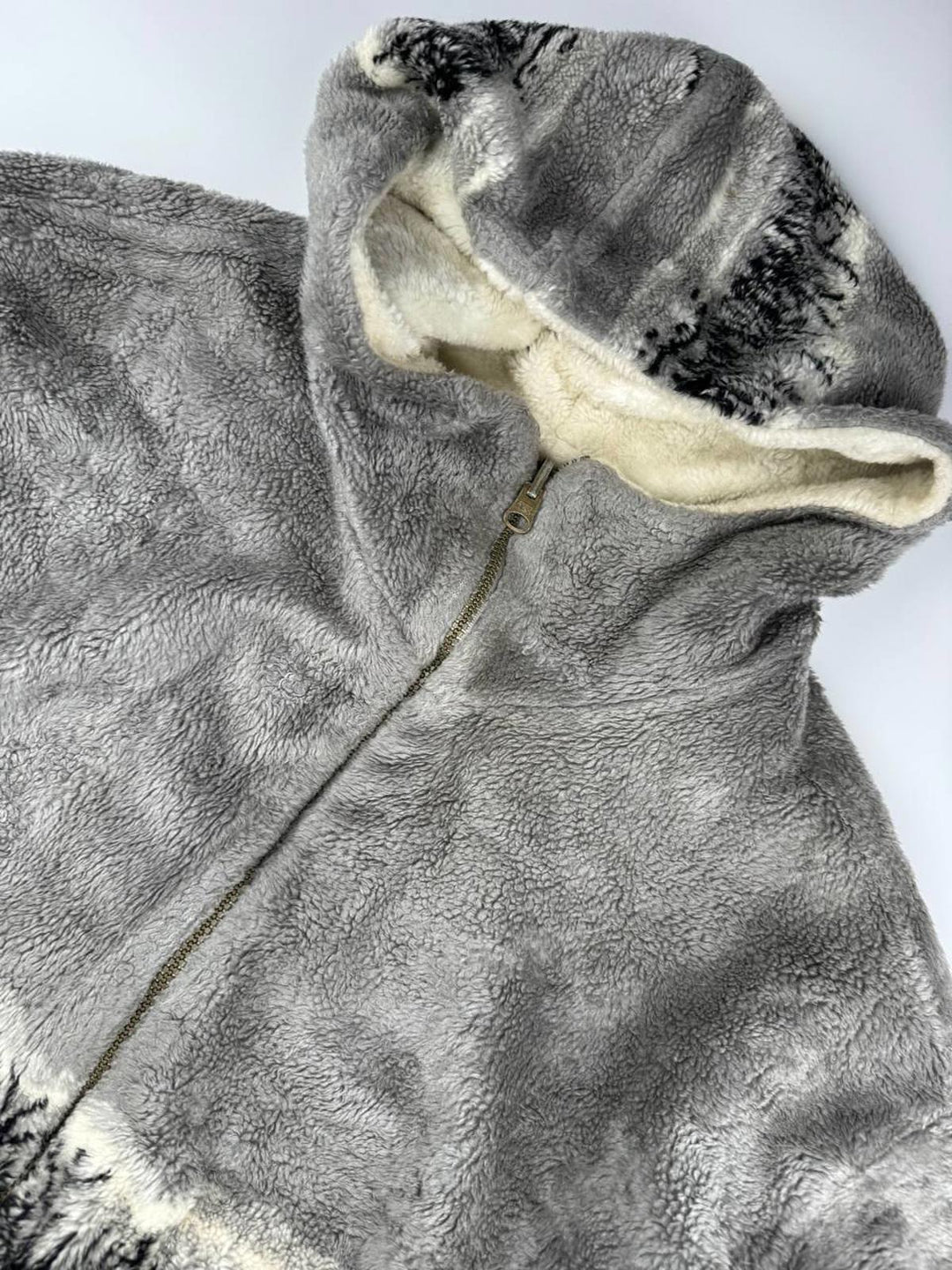 Vintage Gray and White Patterned Fleece Hooded Jacket