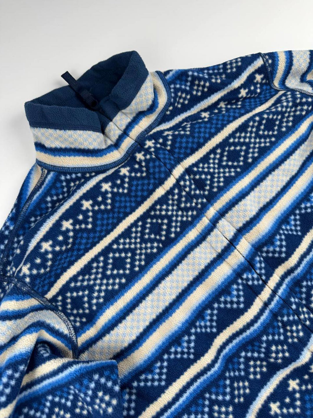 Vintage Blue and White Patterned Zip-Up Sweater Fleece