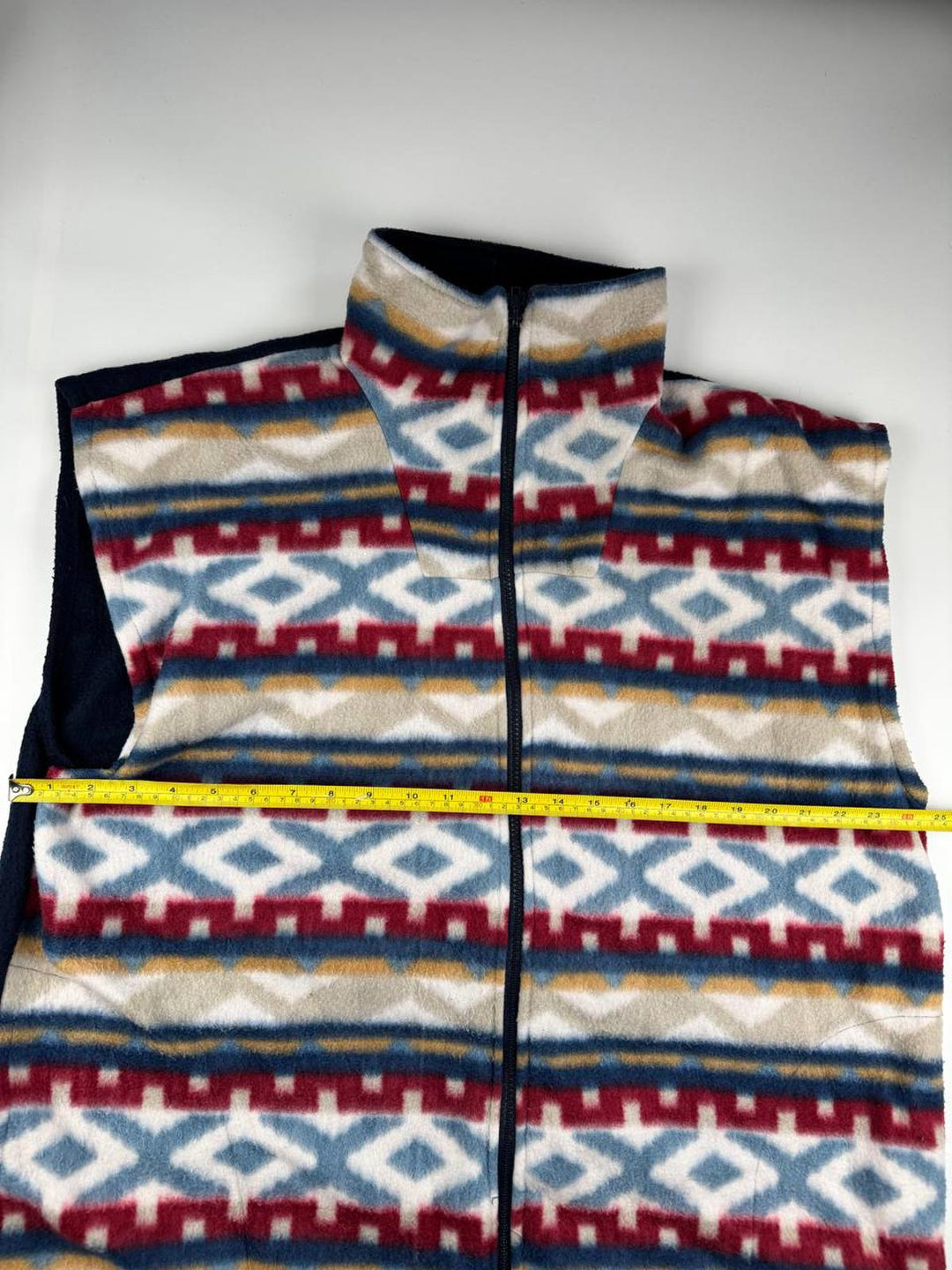 Vintage Fleece Jacket with Geometric Pattern