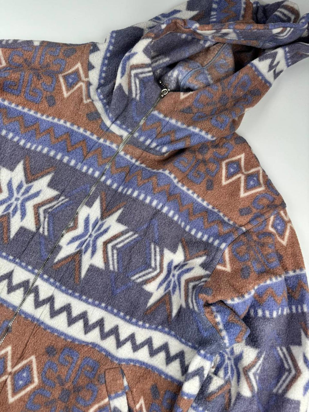 Vintage Women's Patterned Zip-Up Fleece Jacket with Hood