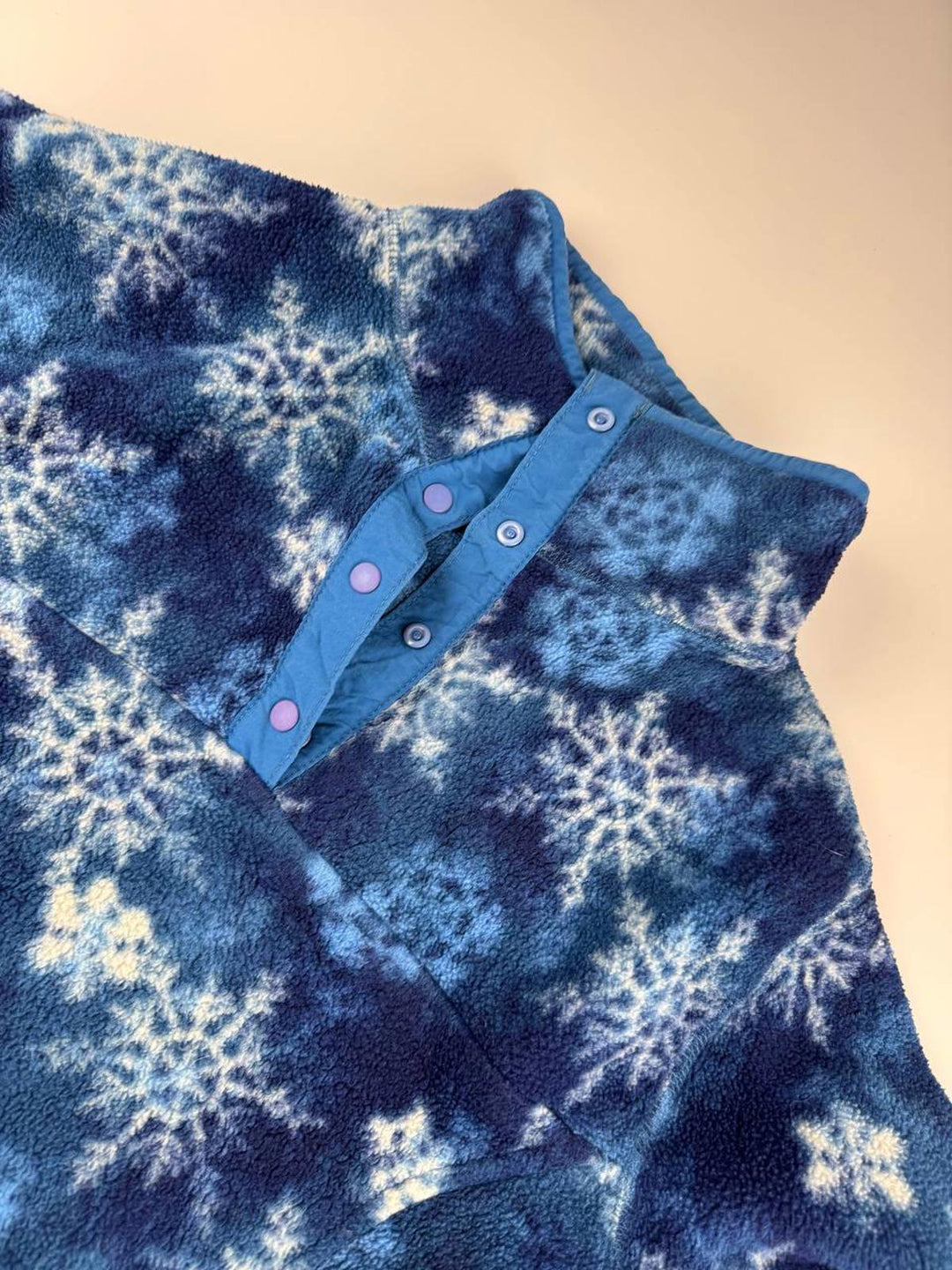 Vintage Blue Snowflake Pattern Fleece Pullover Sweatshirt