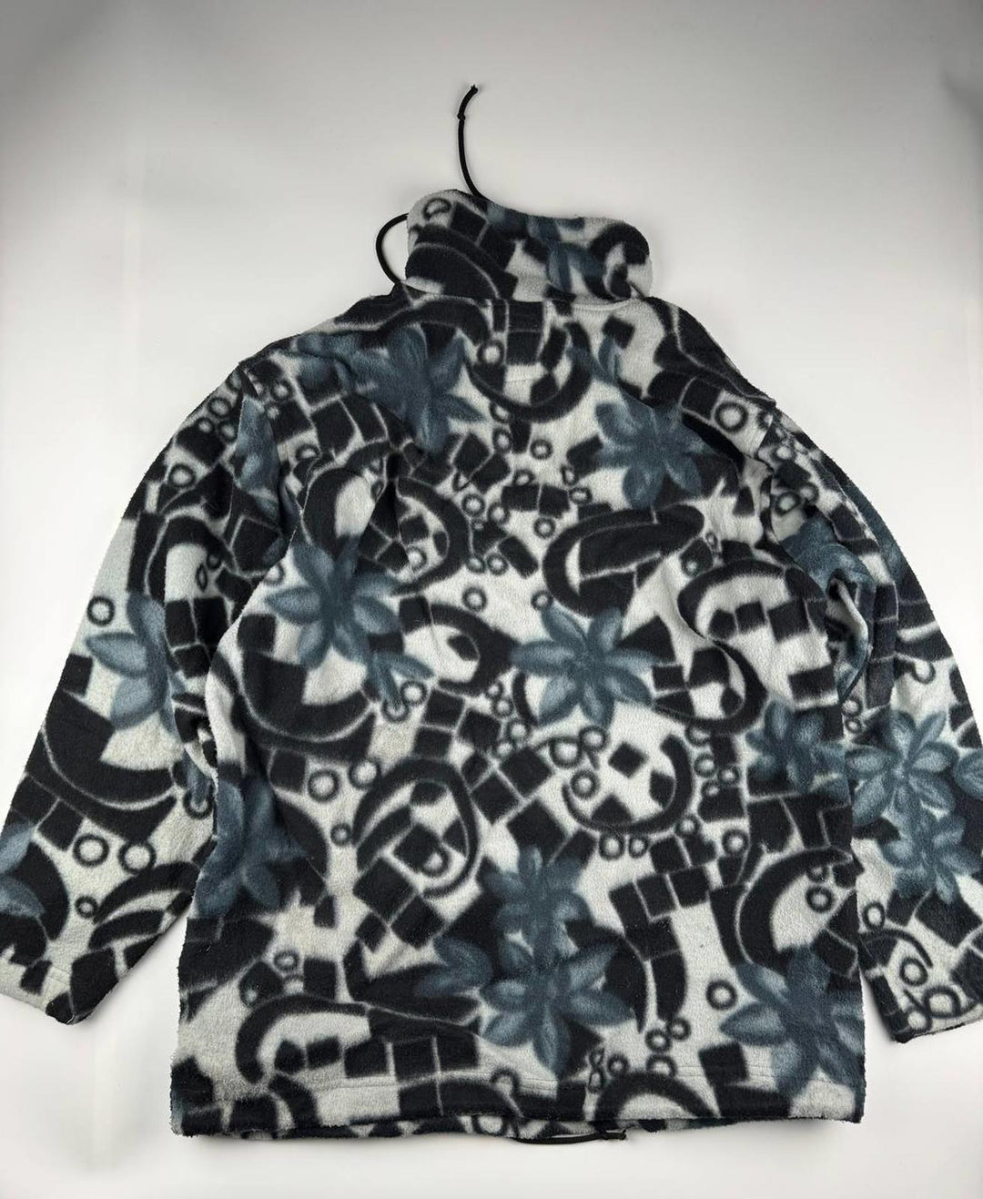 Vintage Patterned Fleece Jacket with Half-Zip Size M