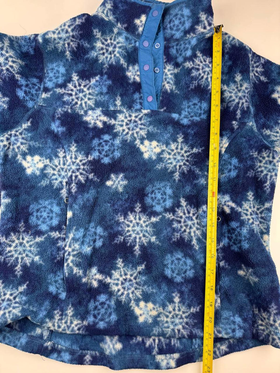 Vintage Blue Snowflake Pattern Fleece Pullover Sweatshirt